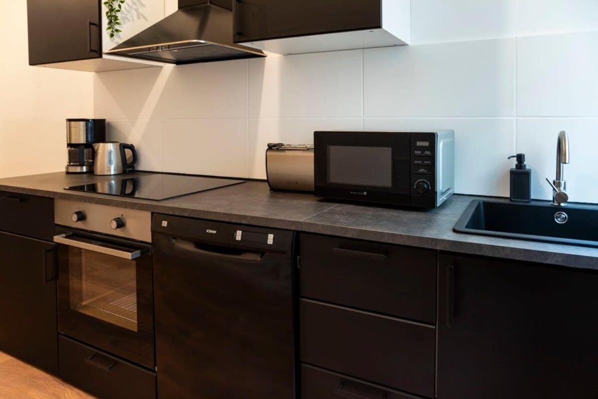Modern 2 Bedroom Apartment In Berlin Schoeneberg Esterno foto