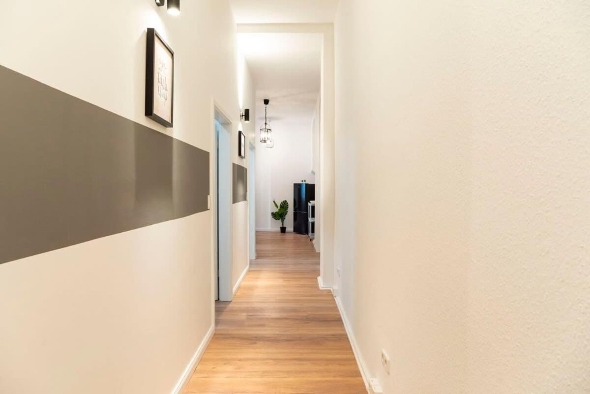Modern 2 Bedroom Apartment In Berlin Schoeneberg Esterno foto